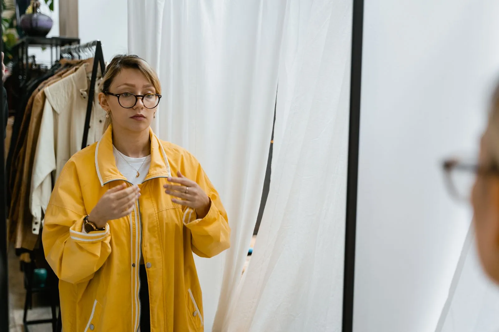 What to Expect at an On-Site Eyewear Fitting